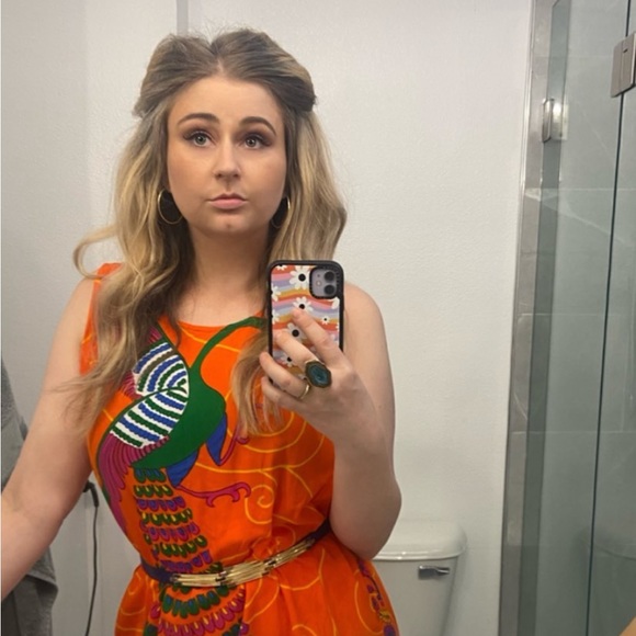 Meet Your Posher - Picture 2 of 10